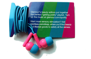 Illustration for article titled Monthly Mail-Order Grooming Service Birchbox Finally Figures Out Ladies Like Tech, Too